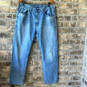 Levi’s 505 blue jeans Size: W 36 L 32